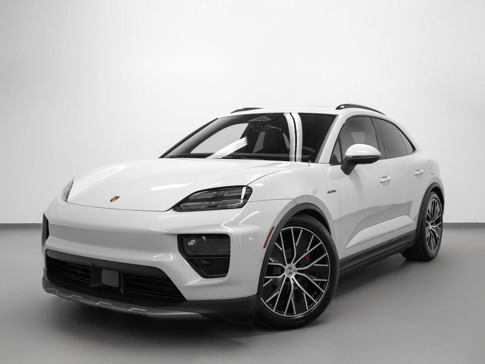 New 2025 Porsche Macan 4S Electric image 1