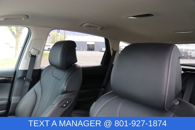 Used 2025 Genesis GV80 2.5T Standard AWD/4WD image 19