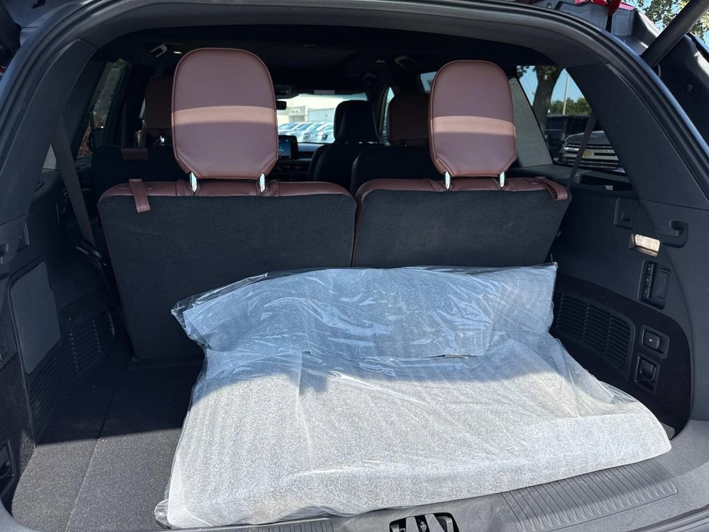 New 2025 Lincoln Aviator Reserve image 11