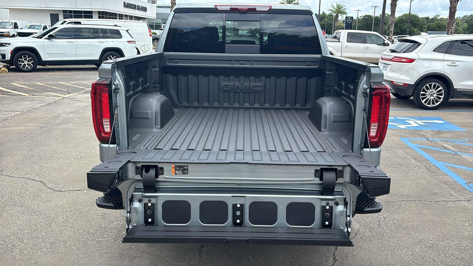 New 2026 GMC Sierra 1500 Denali AWD/4WD image 7