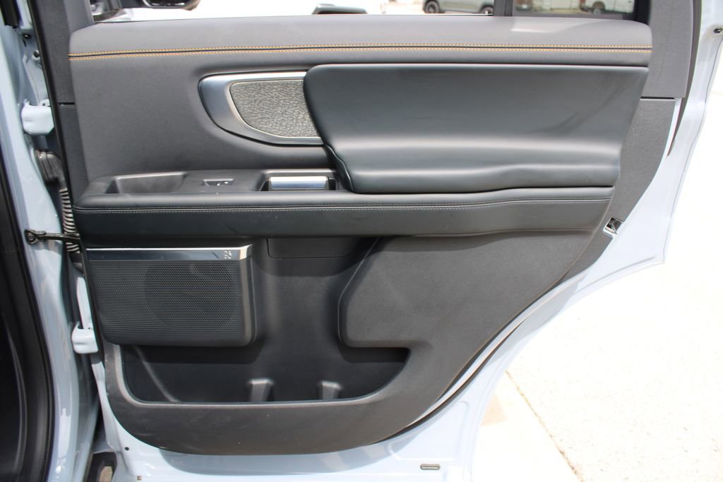Used 2025 Ford Expedition Tremor AWD/4WD image 25