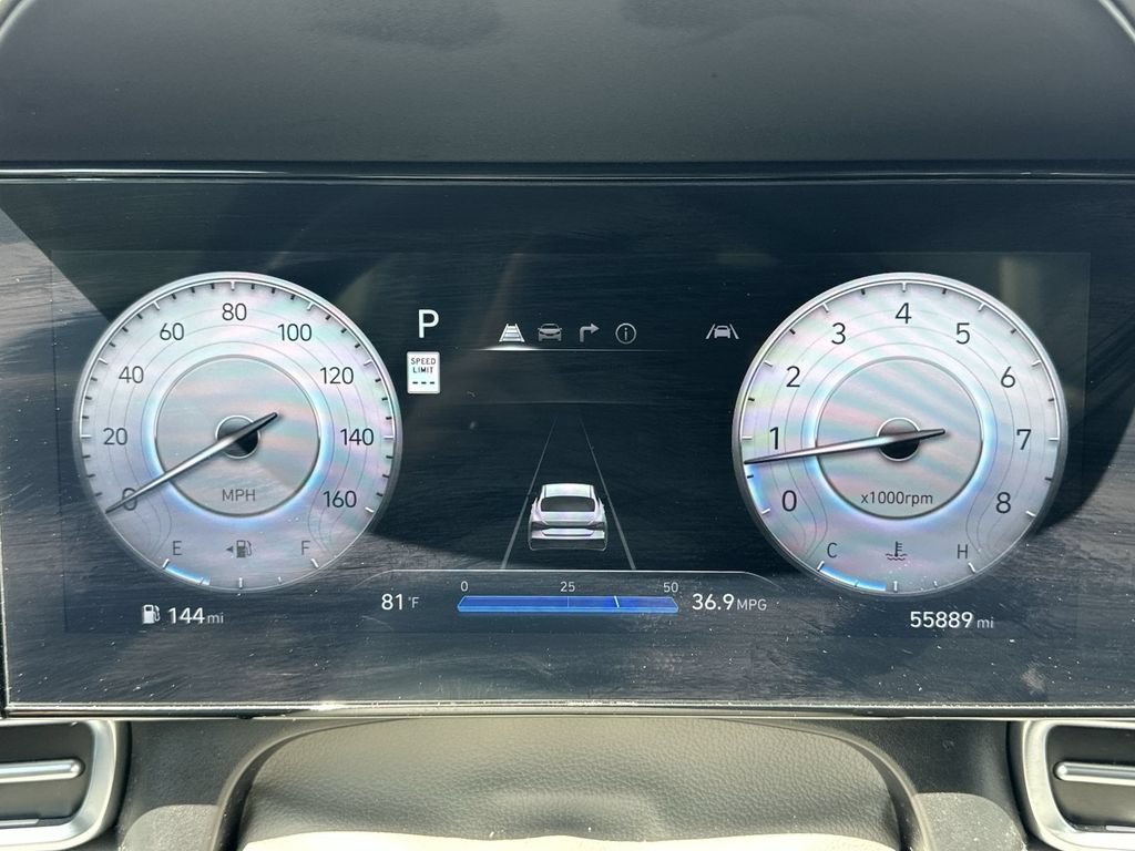 Used 2025 Hyundai Elantra SEL FWD image 21