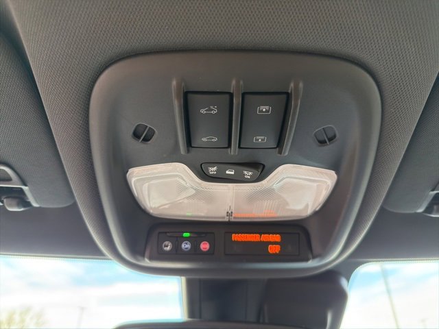 Used 2023 Chevrolet TrailBlazer RS w/ Sun and Liftgate Package image 29