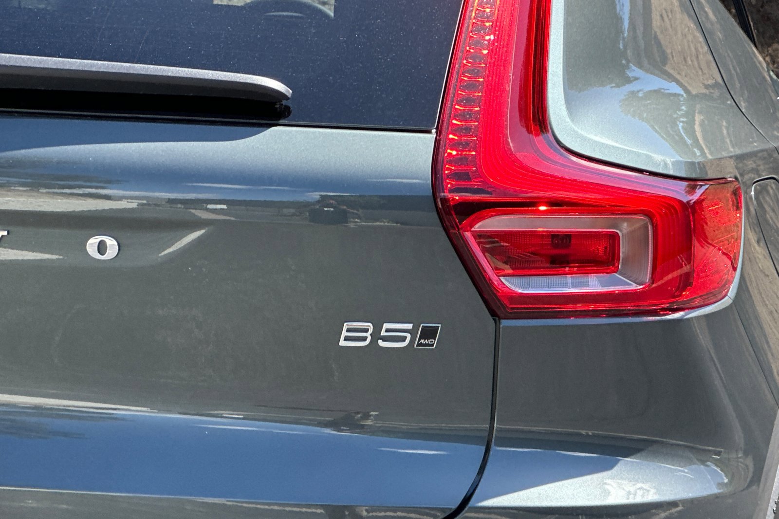 New 2026 Volvo XC40 B5 Ultra AWD/4WD image 7
