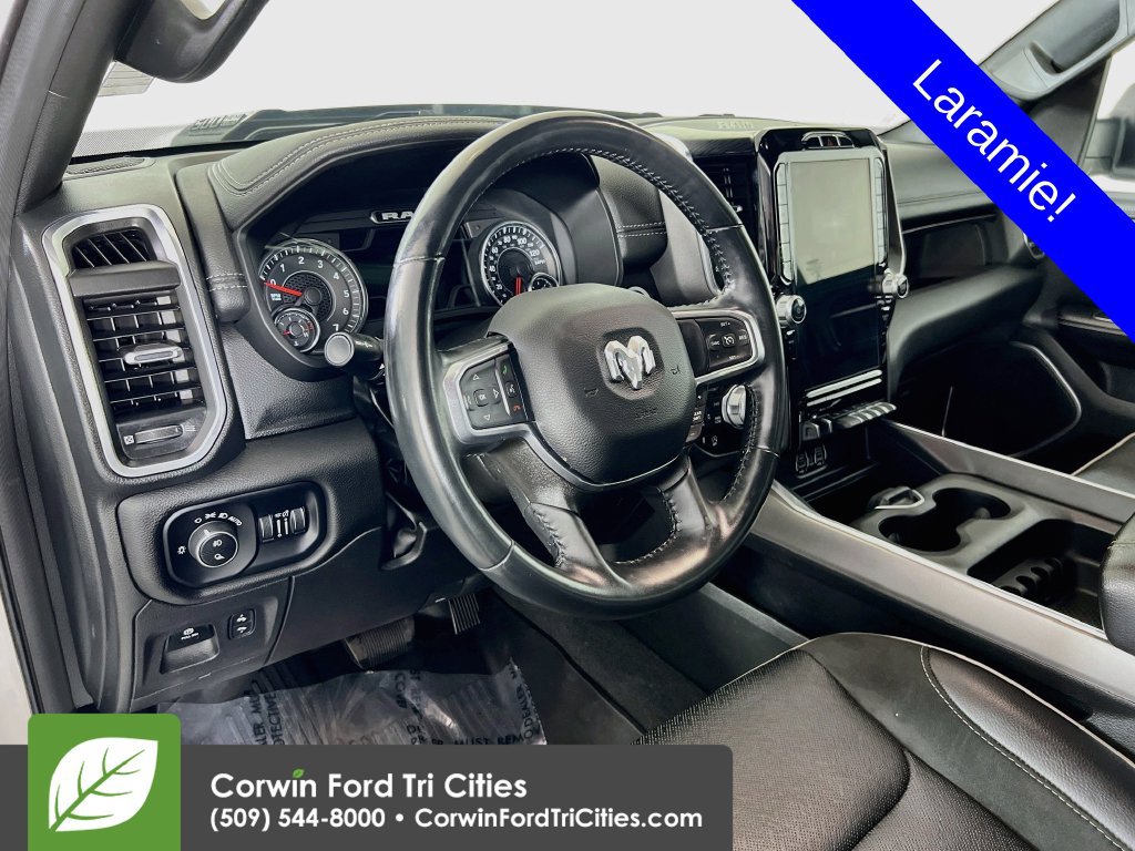 Used 2023 RAM 1500 Laramie AWD/4WD image 2