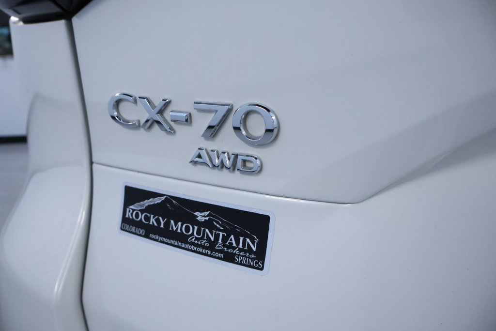 Used 2025 MAZDA CX-70 3.3 Turbo w/ Preferred Package AWD/4WD image 11