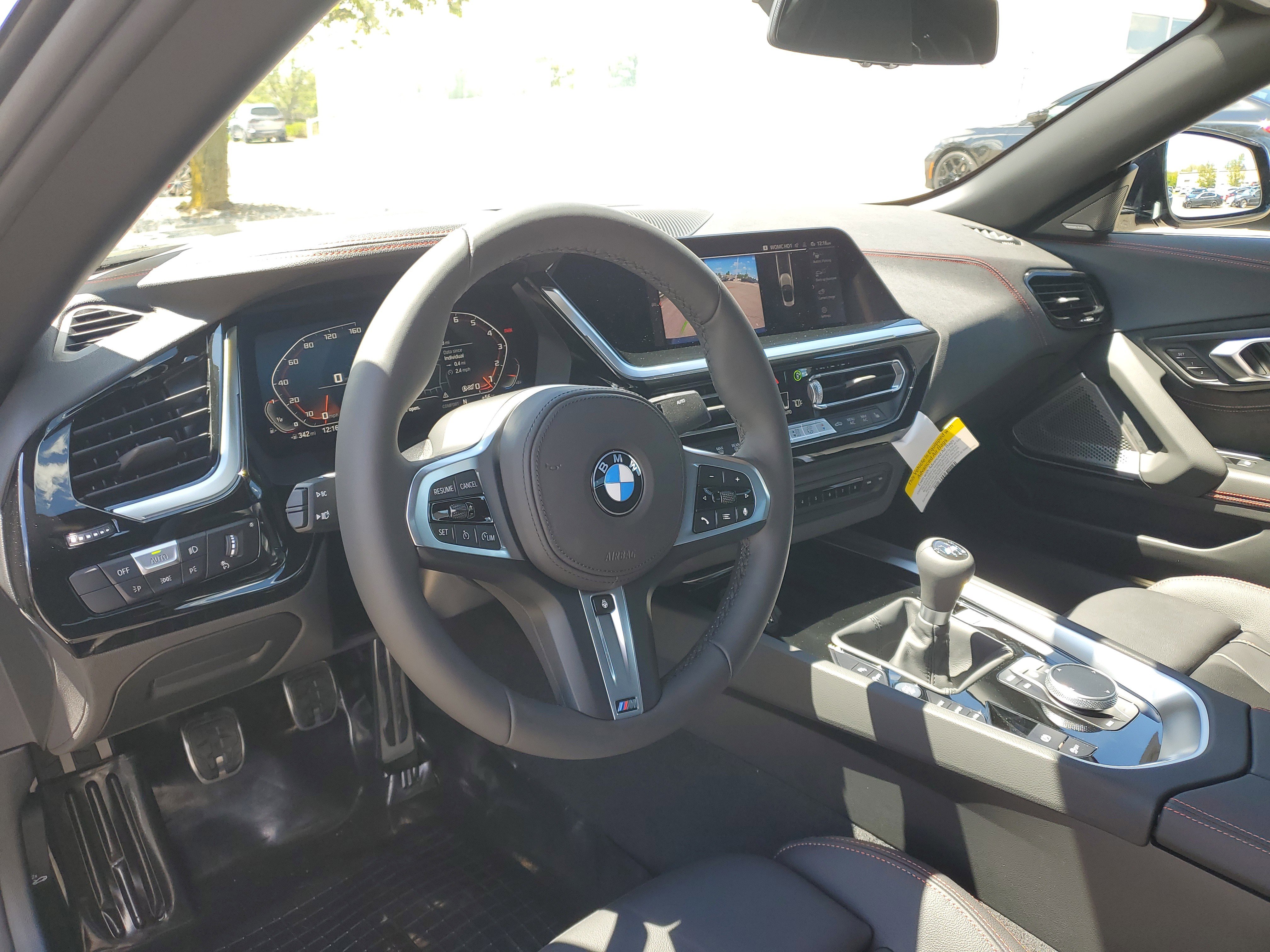 New 2026 BMW Z4 M40i RWD image 9