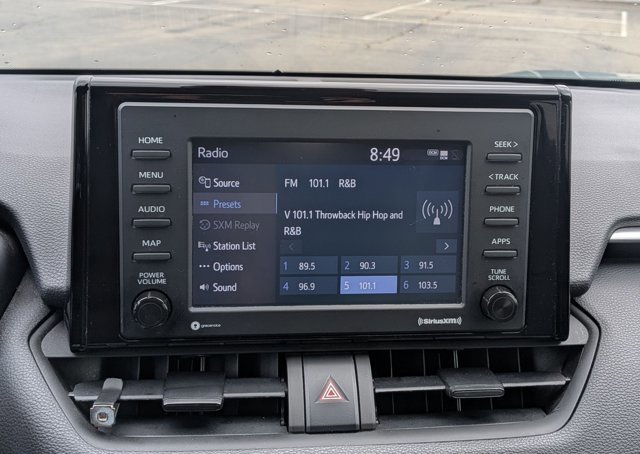 Used 2022 Toyota RAV4 XLE image 14