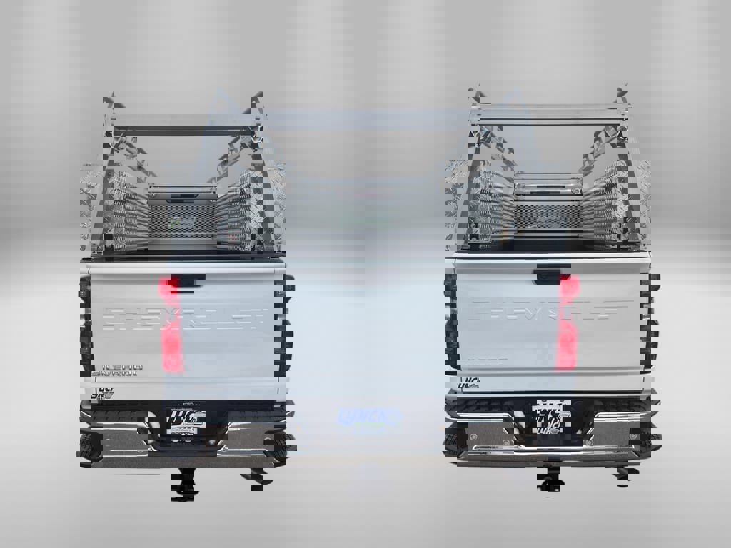 Used 2025 Chevrolet Silverado 2500 W/T w/ WT/CX Safety Package image 4