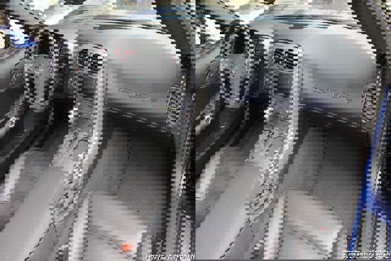 Used 2007 Chevrolet Corvette Convertible w/ Preferred Equipment Group image 33