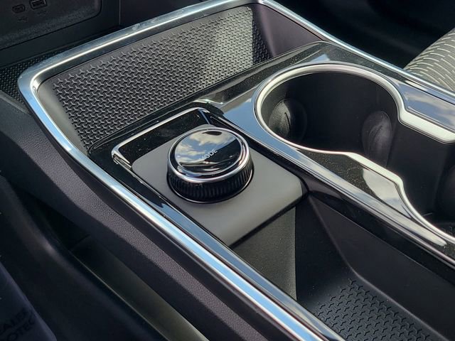 New 2026 Chevrolet Equinox LT w/ Safety and Technology Package image 28