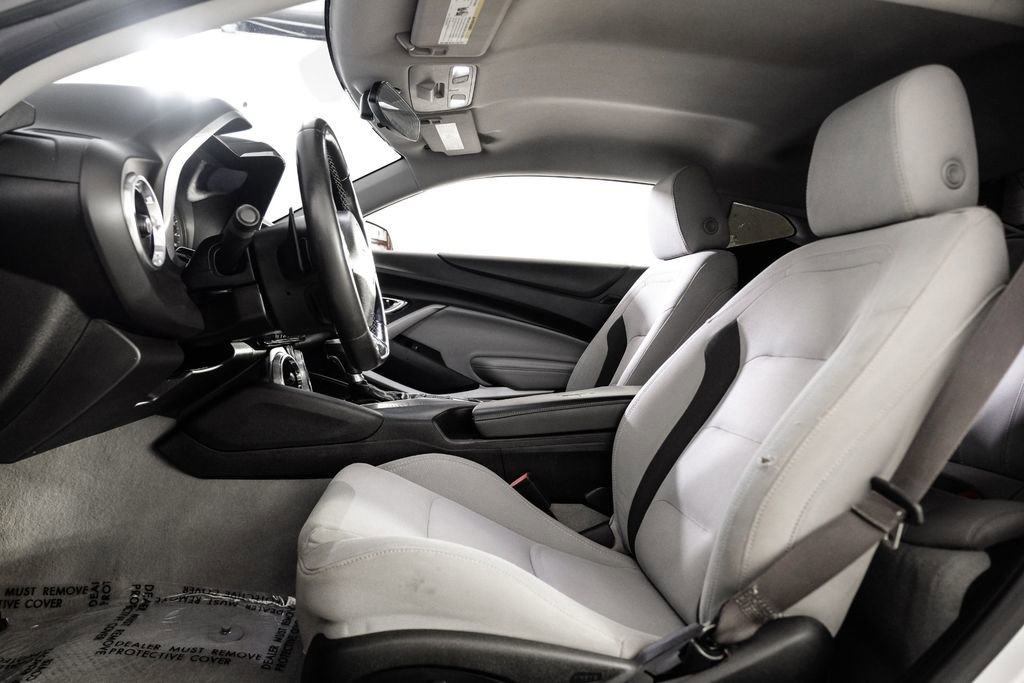 Used 2017 Chevrolet Camaro LT image 3