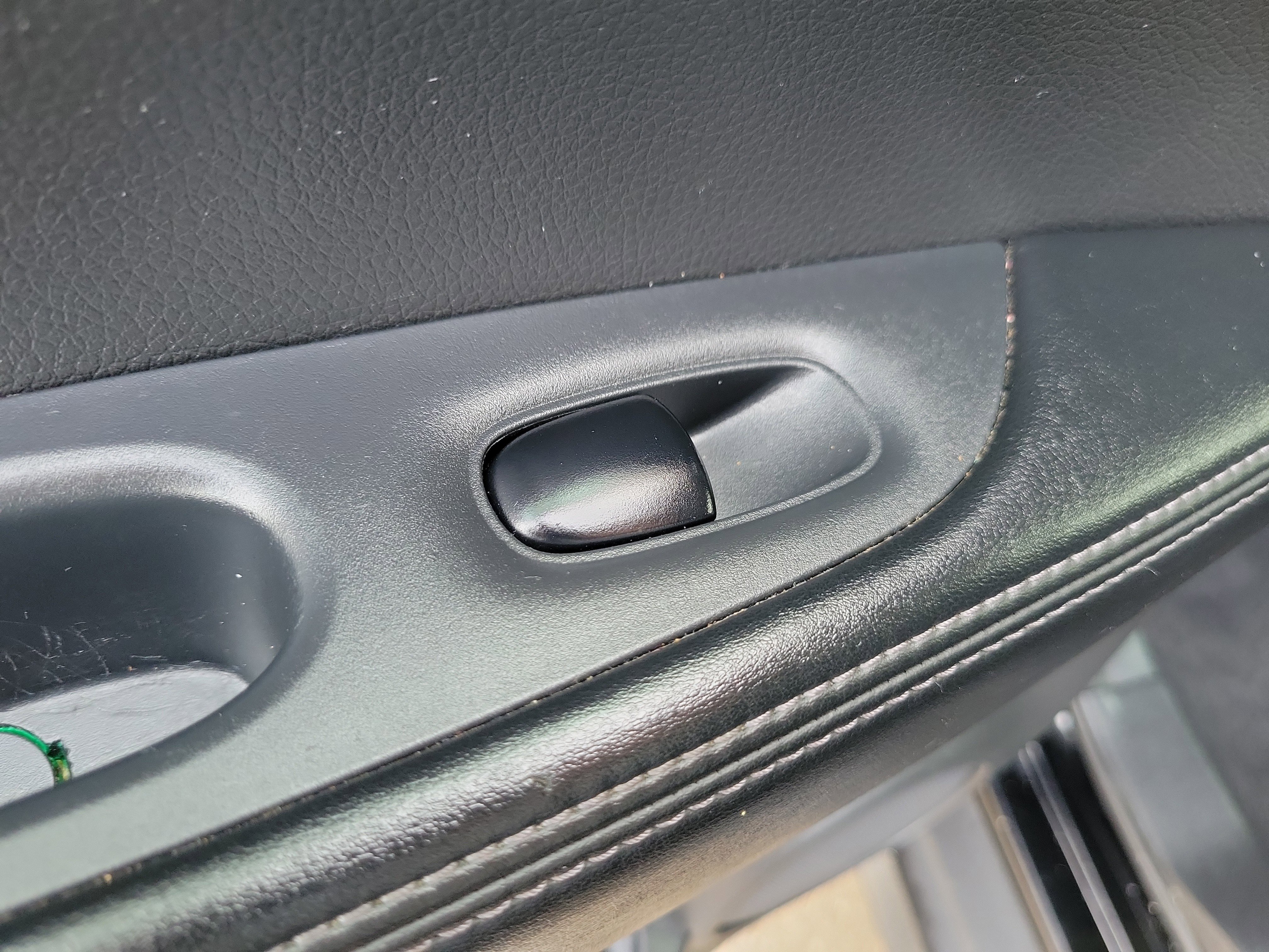 Used 2020 Nissan Rogue S image 15