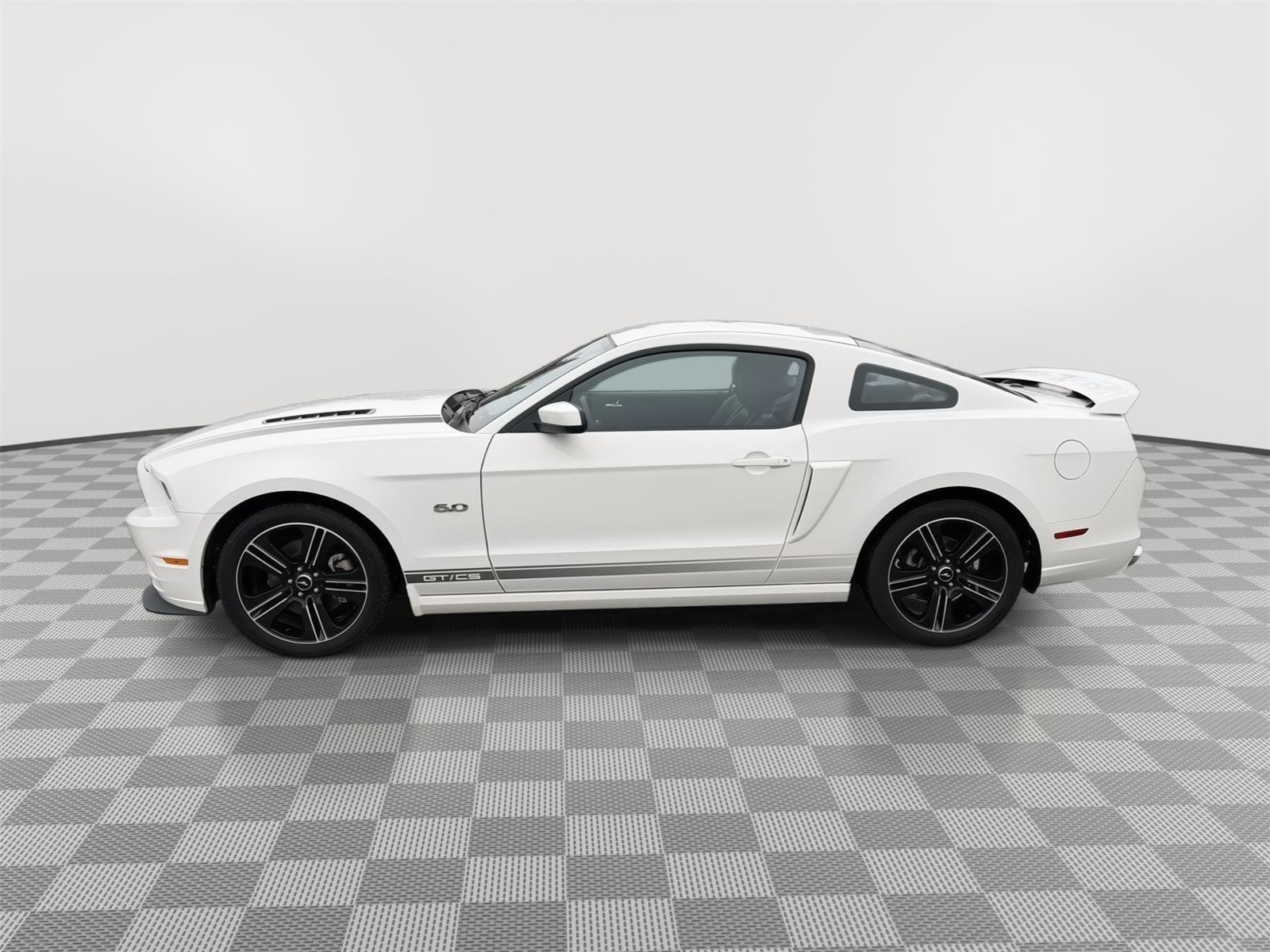 Used 2013 Ford Mustang GT Premium w/ Electronics Pkg image 4