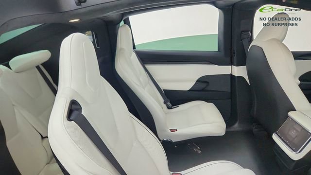 Used 2024 Tesla Model X Plaid image 25