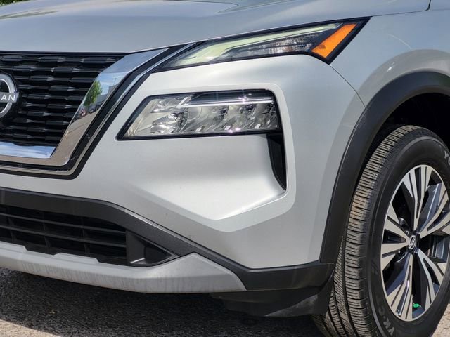 Certified 2022 Nissan Rogue SV image 5
