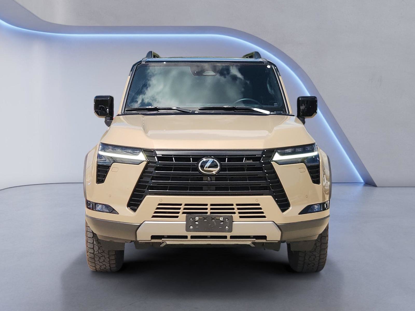 Used 2025 Lexus GX 550 AWD/4WD image 2