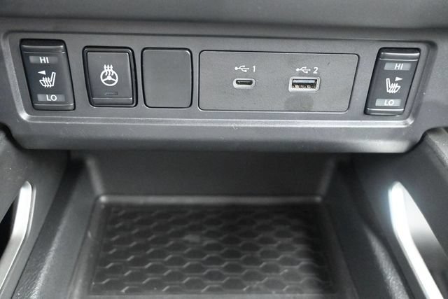 Used 2024 Nissan Frontier SV RWD image 31