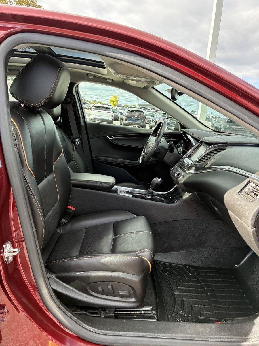 Used 2016 Chevrolet Impala LTZ w/ Enhanced Convenience Package FWD image 16