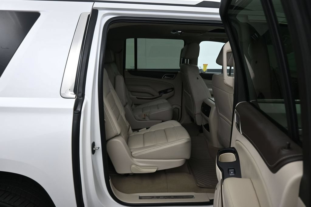 Used 2019 GMC Yukon XL Denali w/ Denali Ultimate Package AWD/4WD image 47