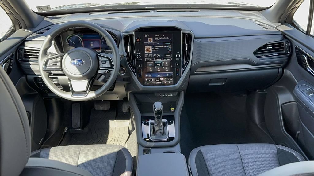 Certified 2025 Subaru Forester Touring w/ Touring Package AWD/4WD image 11