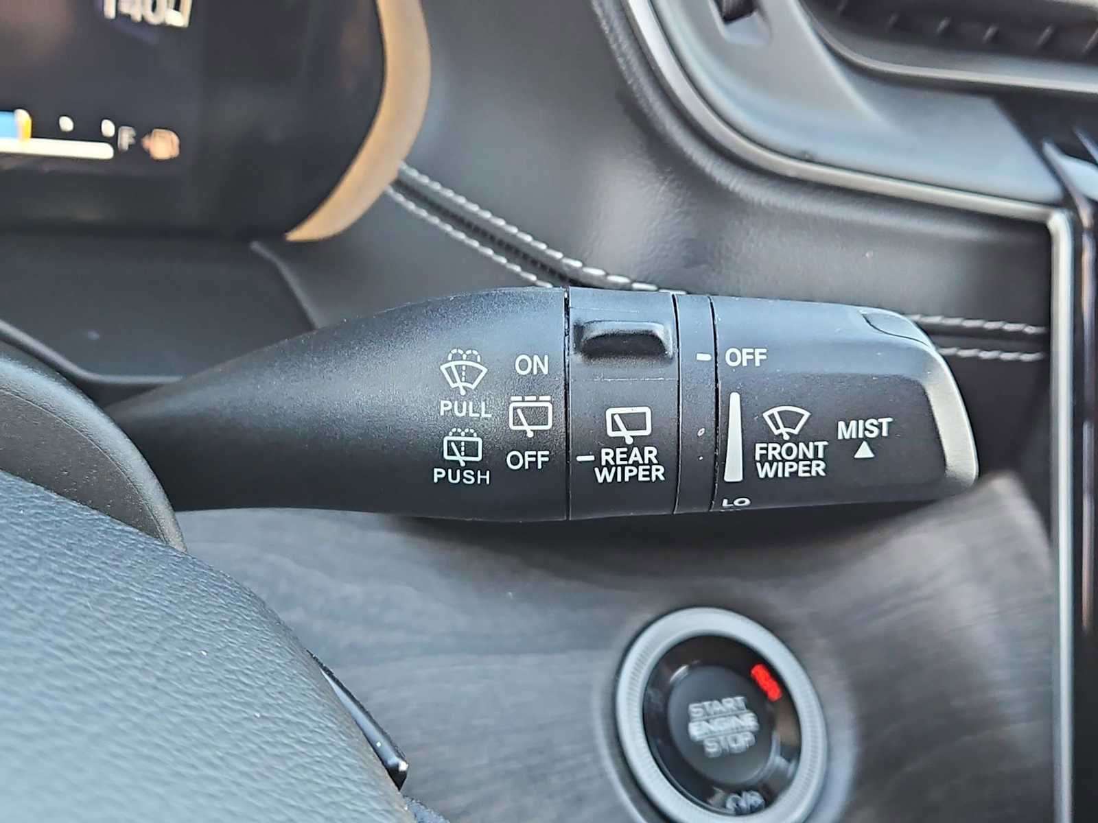 Used 2023 Jeep Grand Cherokee Limited image 25