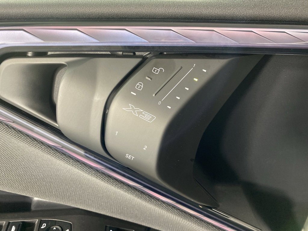 Used 2025 BMW X3 xDrive30i w/ M Sport Package image 10