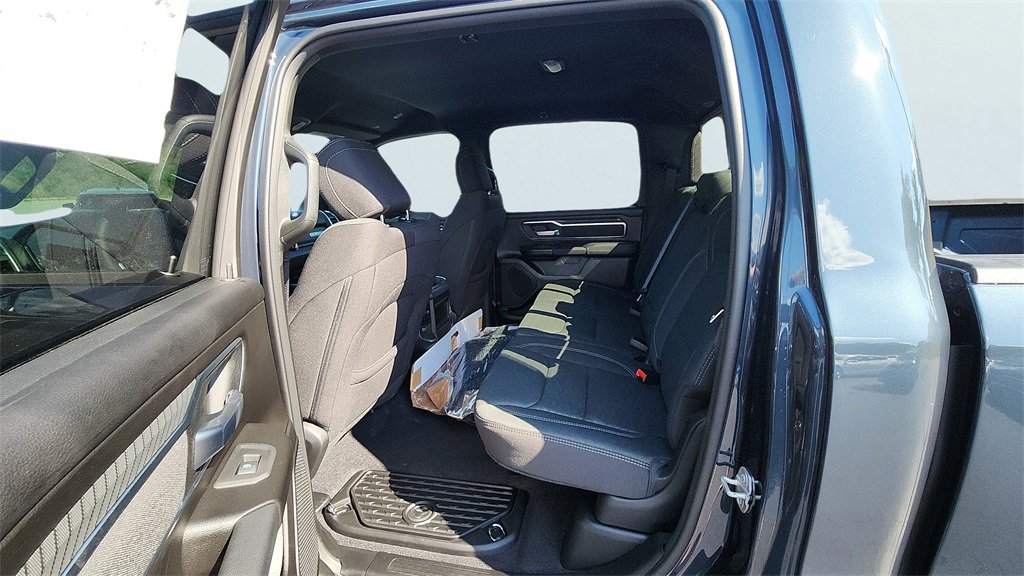 New 2026 RAM 1500 4x4 Crew Cab image 14