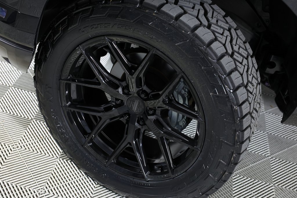 Used 2025 Lexus GX 550 w/ Accessory Package (Z1) image 48