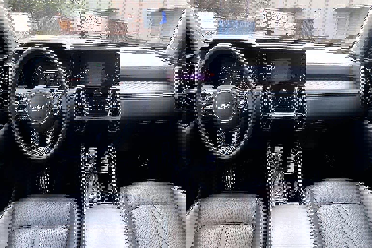 Used 2022 Kia Sorento SX image 18