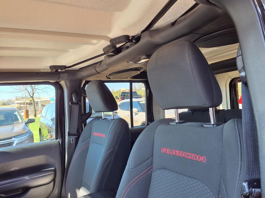 Used 2018 Jeep Wrangler Unlimited Rubicon w/ Steel Bumper Group AWD/4WD image 15