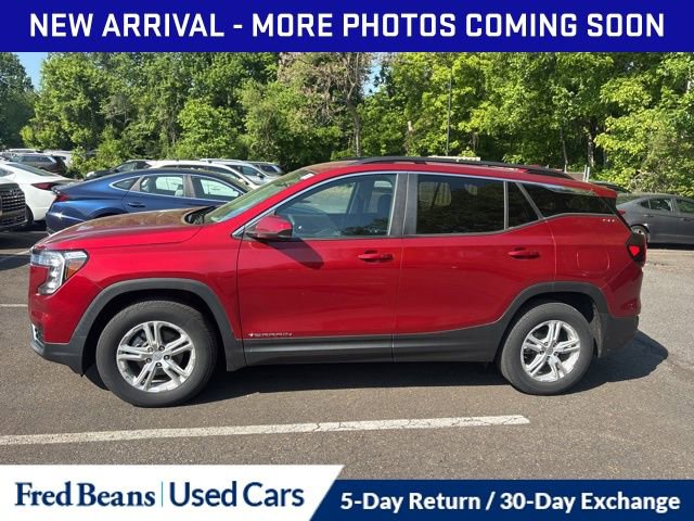 Used 2022 GMC Terrain SLE w/ Driver Convenience Package AWD/4WD image 6