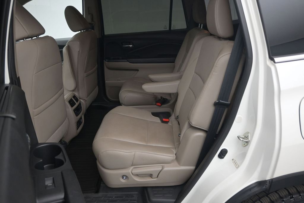 Used 2016 Honda Pilot Elite image 11