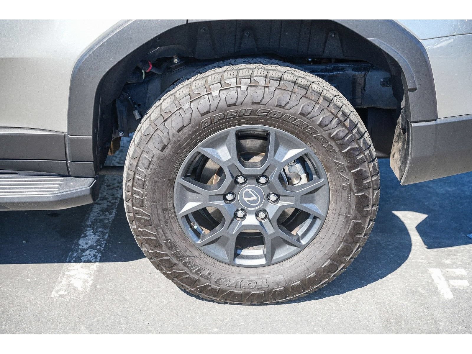 Used 2024 Lexus GX 550 AWD/4WD image 10