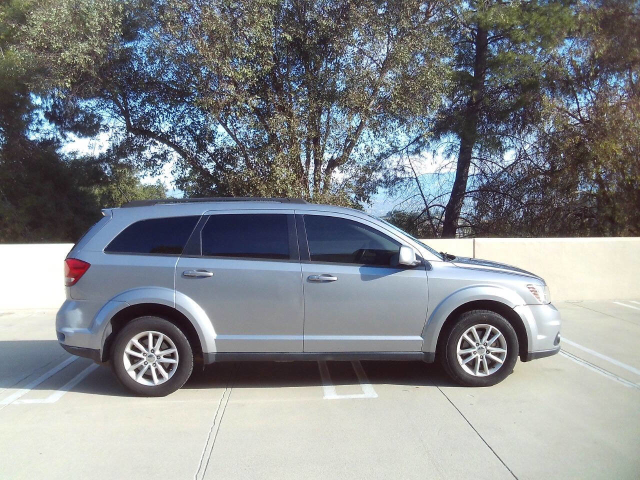 Used 2016 Dodge Journey SXT w/ Comfort/Convenience Group FWD image 10