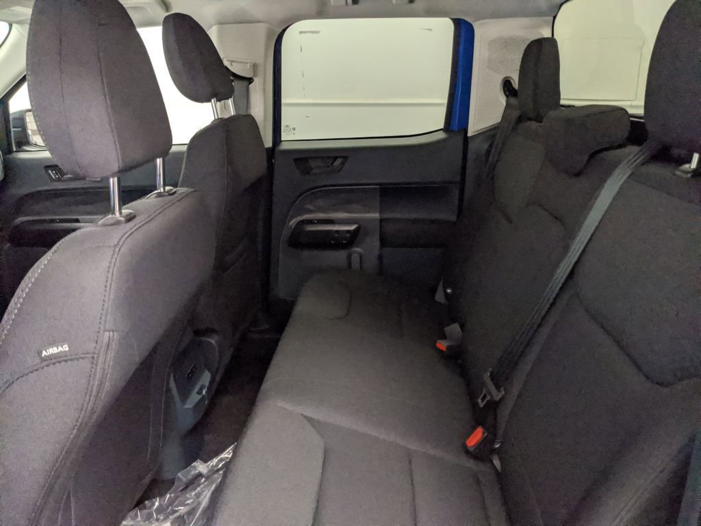 New 2025 Ford Maverick XL image 23