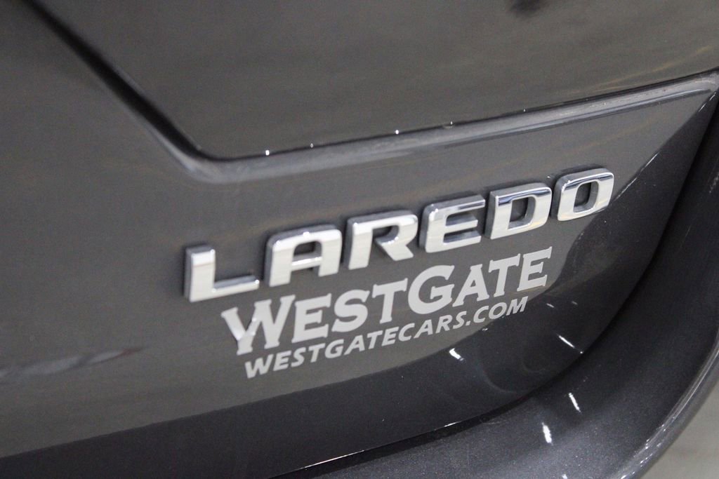 Used 2023 Jeep Grand Cherokee Laredo image 43