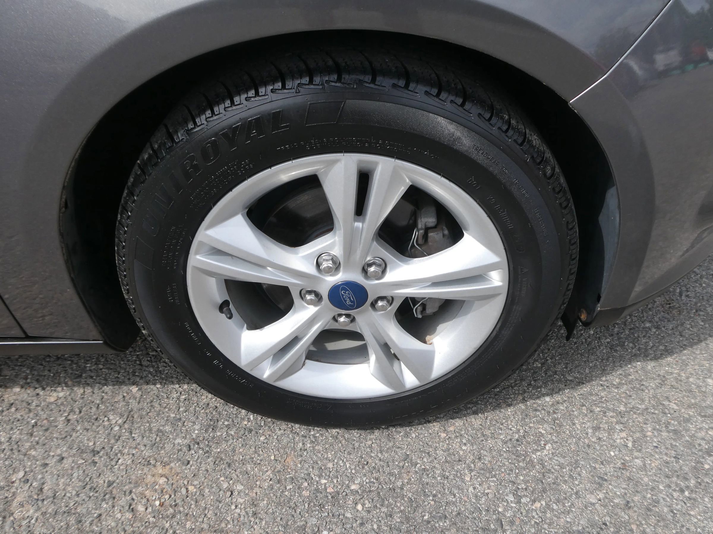 Used 2013 Ford Focus SE FWD image 28
