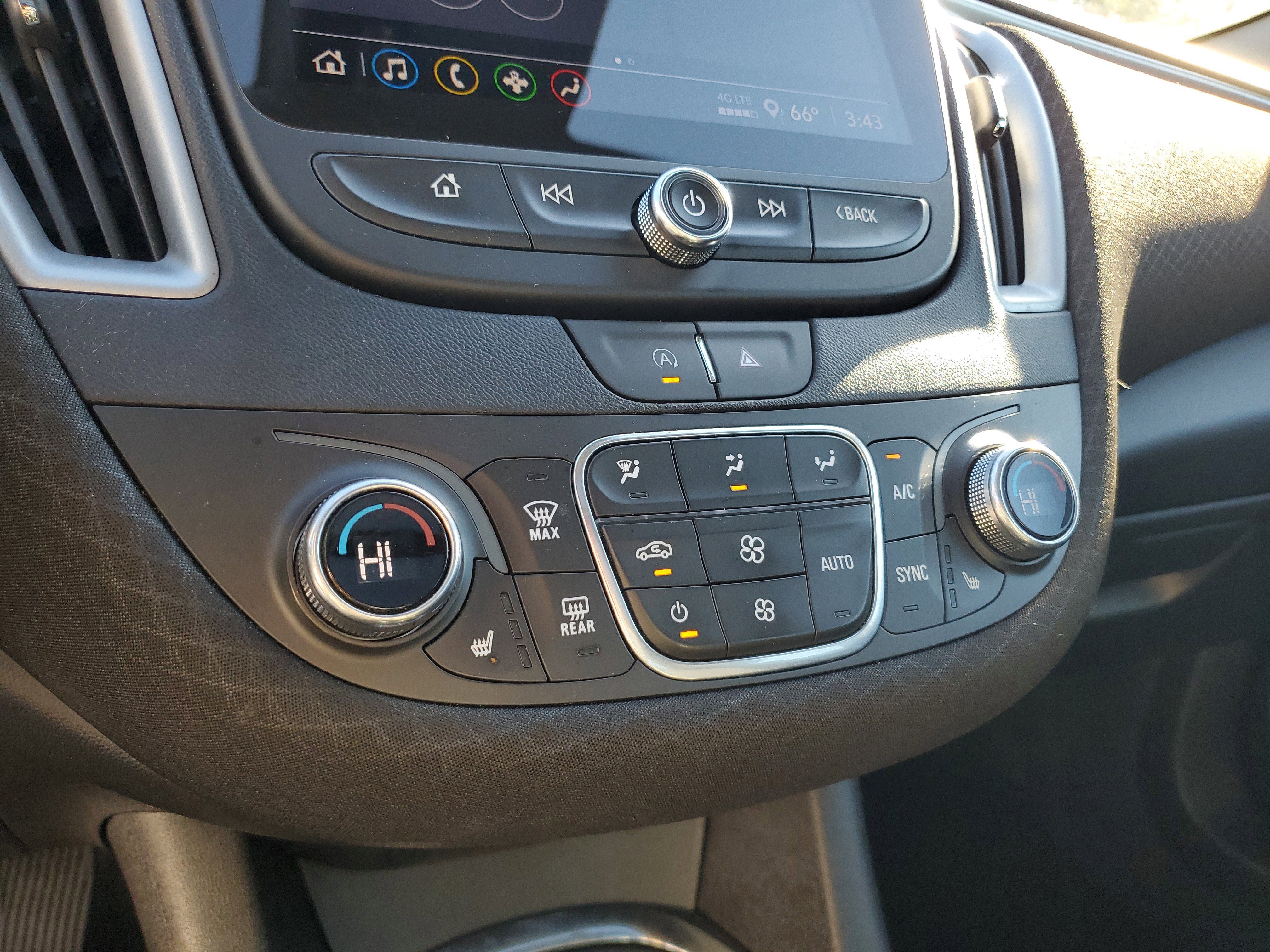 Used 2024 Chevrolet Malibu LT image 12