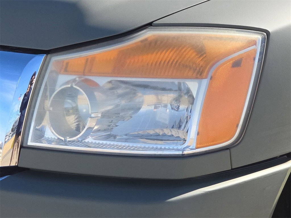 Used 2012 Nissan Titan SV w/ SV Value Truck Pkg image 30