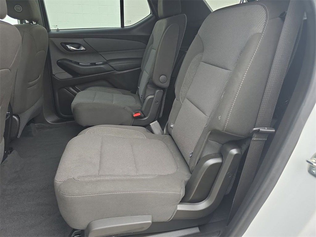 Used 2023 Chevrolet Traverse LT image 26