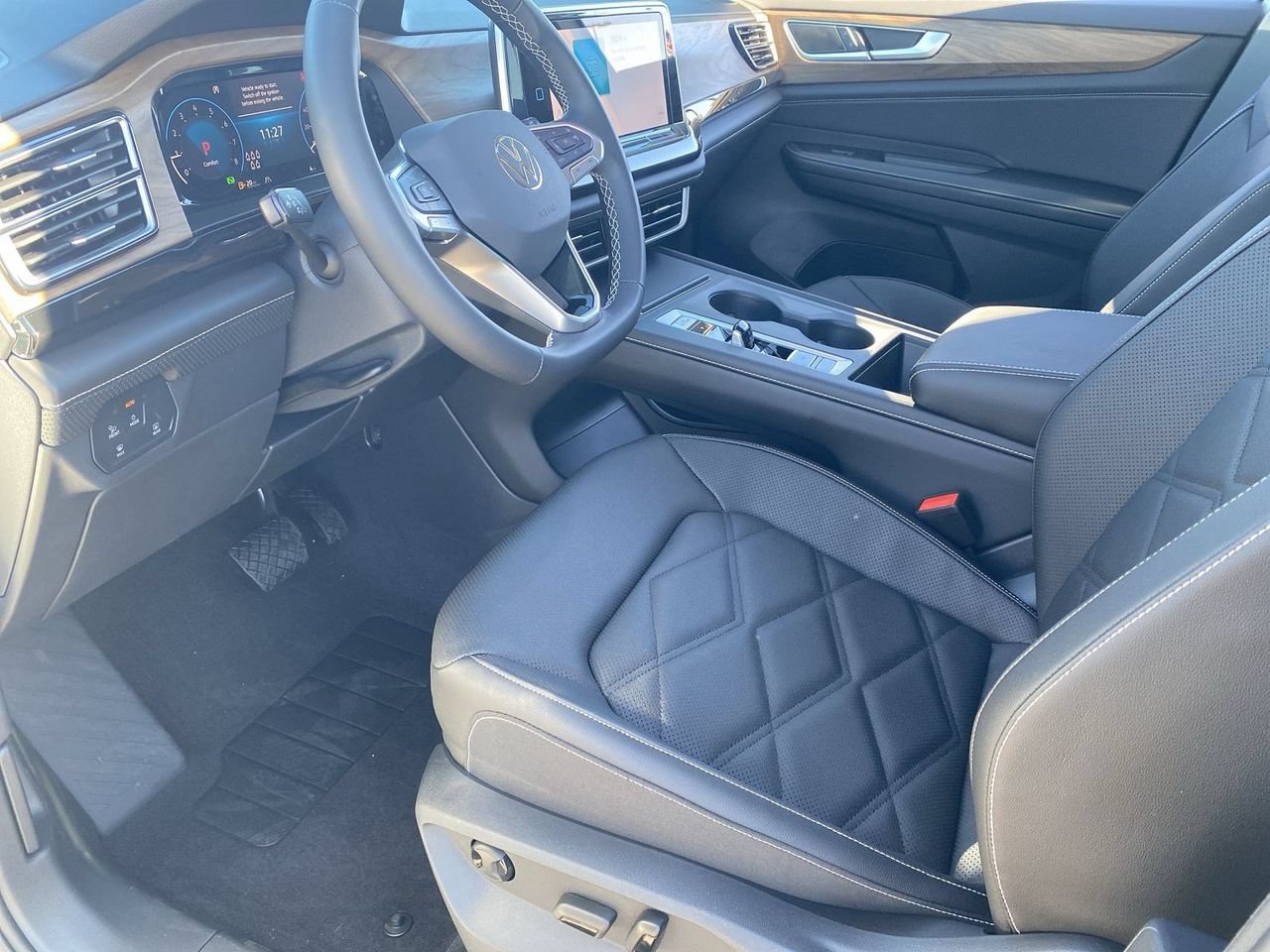 New 2026 Volkswagen Atlas SE FWD image 14