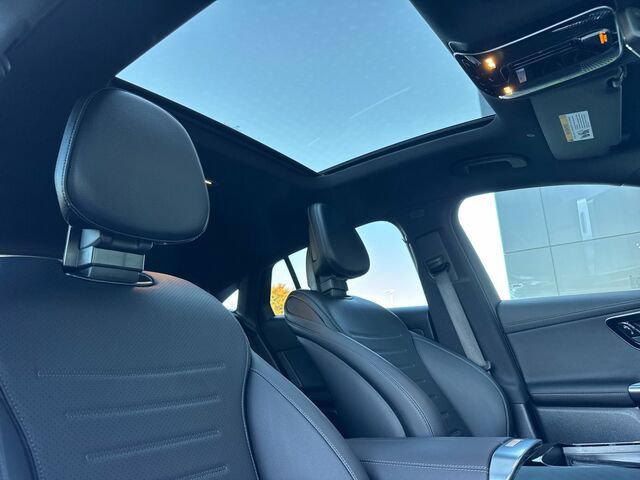 Certified 2026 Mercedes-Benz GLC 300 4MATIC image 19