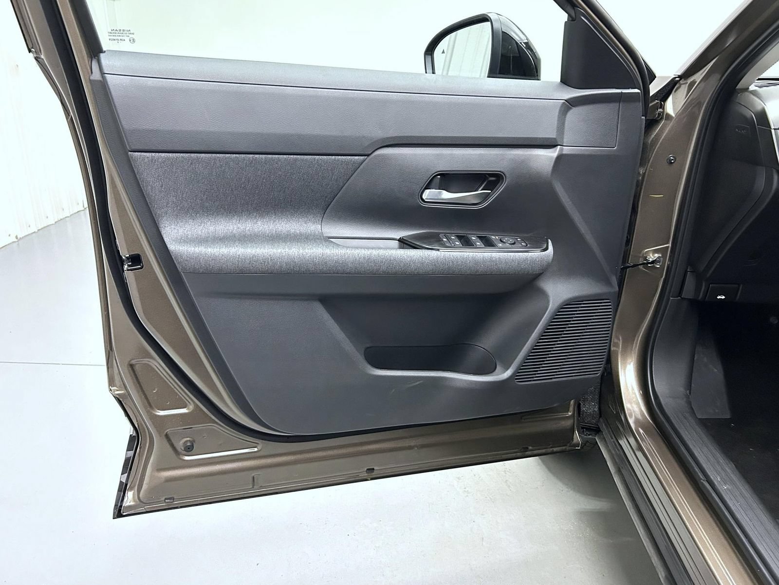 New 2027 Nissan Kicks SV AWD/4WD image 9