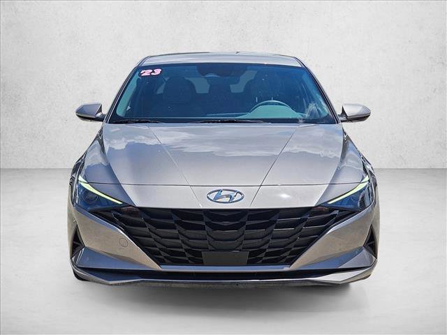 Used 2023 Hyundai Elantra SEL w/ Convenience Package FWD image 2