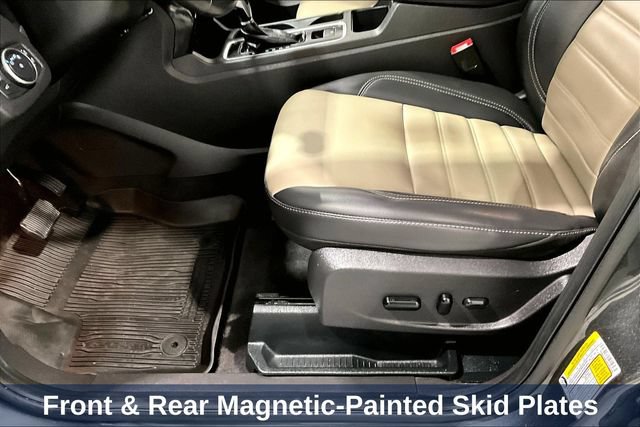 Used 2019 Ford Escape SEL w/ SEL Sport Appearance Package FWD image 25