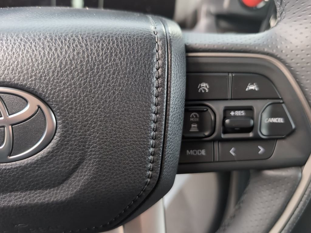 Used 2025 Toyota 4Runner TRD Off-Road Premium image 15