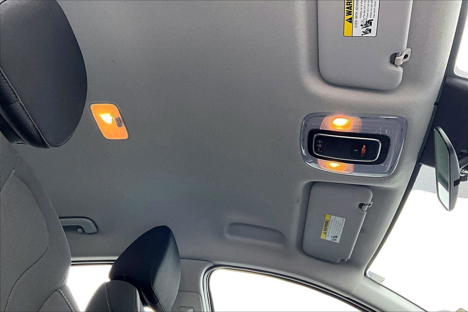 Used 2022 Hyundai Elantra SEL FWD image 22