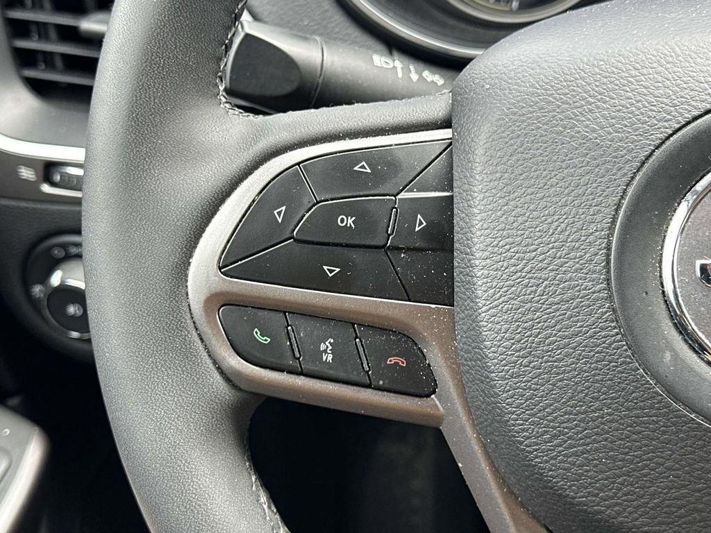 Used 2022 Jeep Cherokee Latitude Lux AWD/4WD image 22