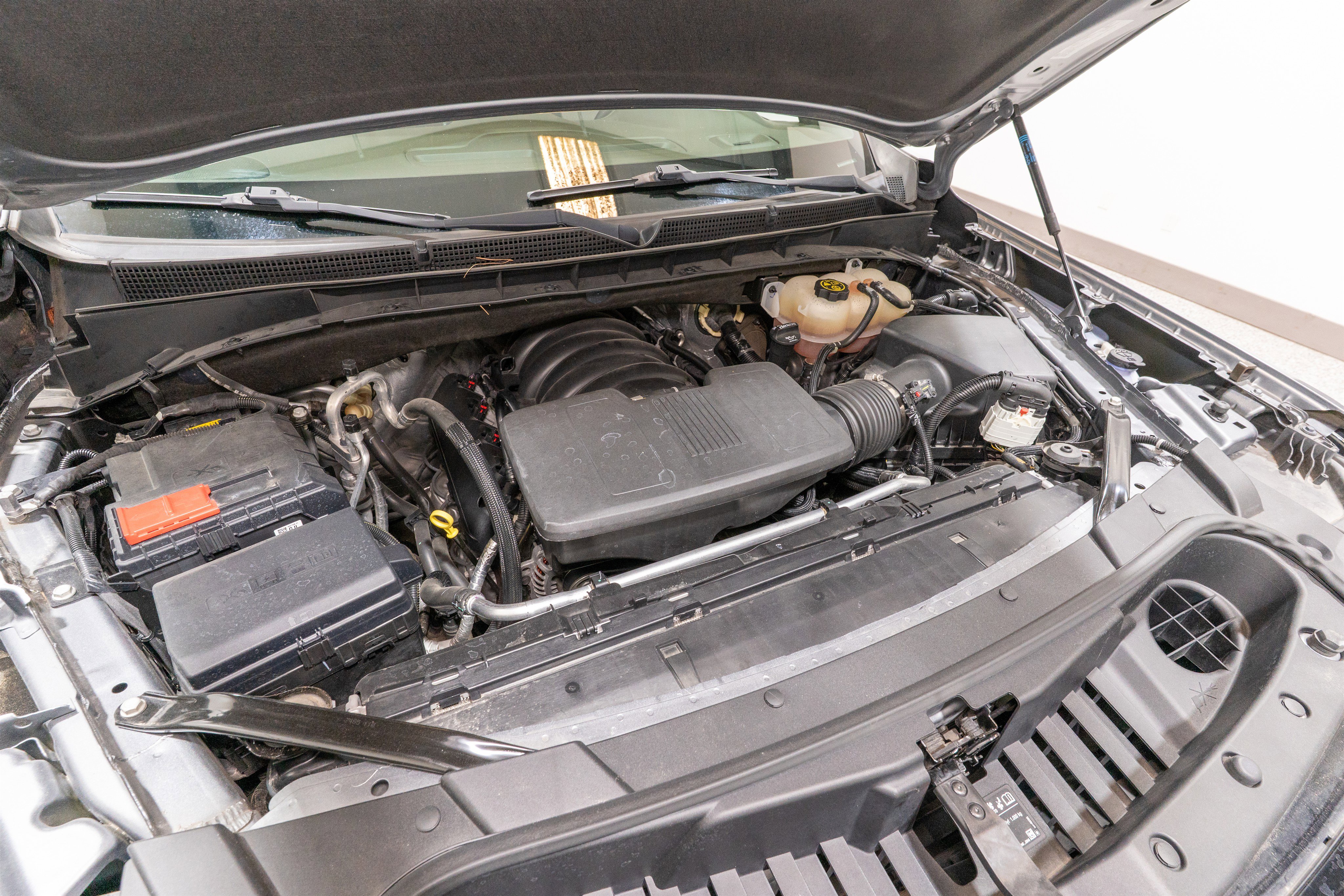 Used 2022 GMC Yukon SLE RWD image 31